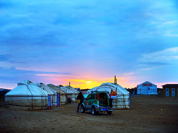 乌鲁木齐、吐鲁番、天池、南山双飞五日游